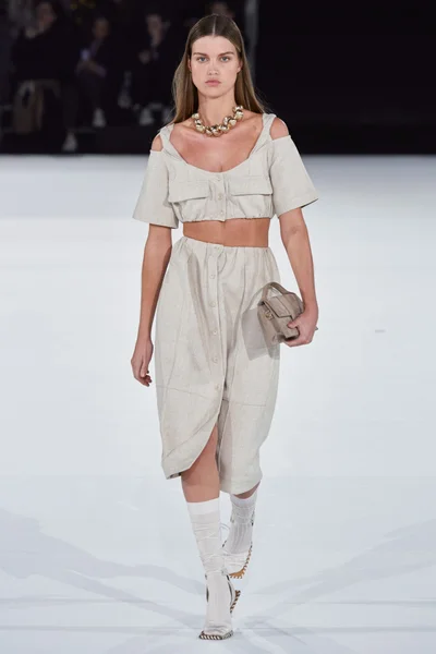 Look 5
